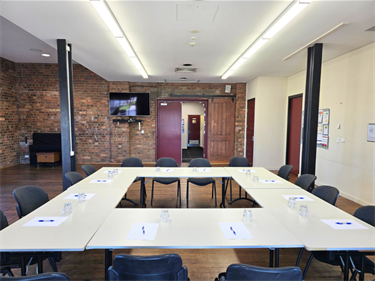 Round-Table-Set-Up-2.png